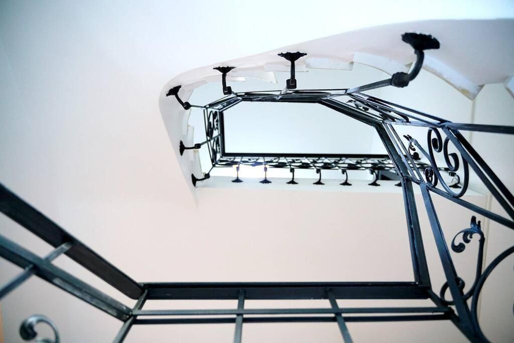 Marvellous Design Studio Old Town Bucarest Esterno foto